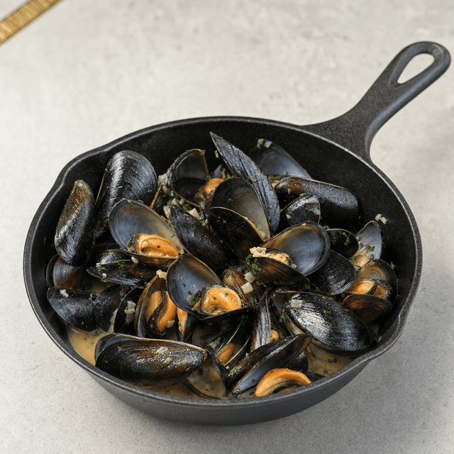 Skillet Mussels